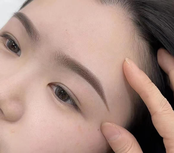 紋繡后眉部恢復(fù)期間，如何進(jìn)行日常的生活護(hù)理？